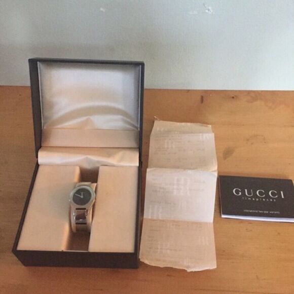 GUCCI 6700L Buckle Watch Black Face Stainless Steel - Picture 3 of 8